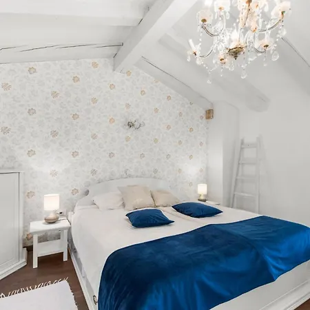 Casa Vito In Zuzici - Haus Fuer 4 Personen