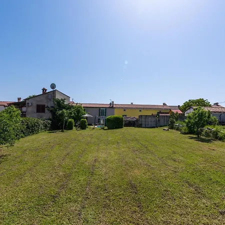 Casa Vito In Zuzici - Haus Fuer 4 Personen 펜션 *